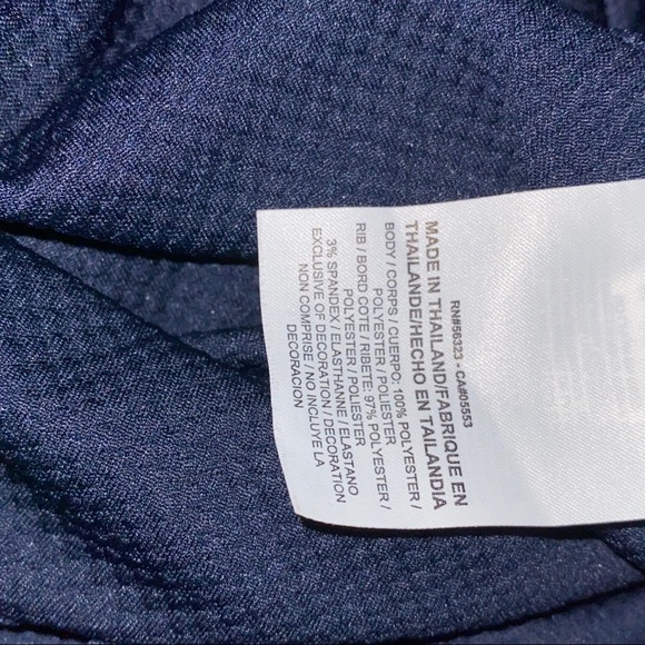 NIKE DRI-FIT *NWT* WOMEN’S Quarter Zip Jacket - Picture 6 of 8